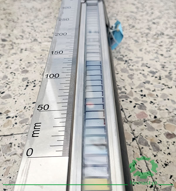 Indicador de nível de palhetas magnéticas. Formast