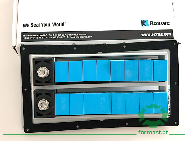 Sistema de Vedação Roxtec ComSeal 32/8 - Protecção e organização nas entradas de cabos. Formast