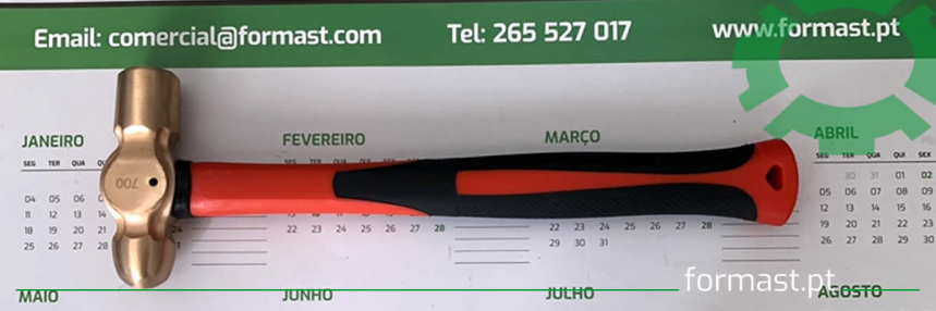 Martelo de 700g para trabalhar em zona classificada